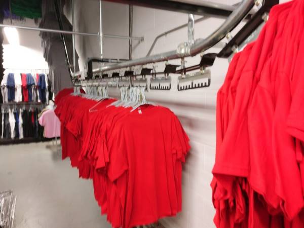 Automated Garment Warehousing Conveyor System, Manufacturing Clothing  Conveyor